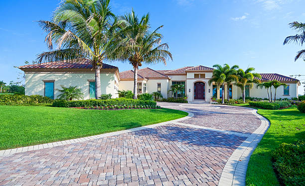 Best Interlocking Driveway Pavers  in Mayville, ND